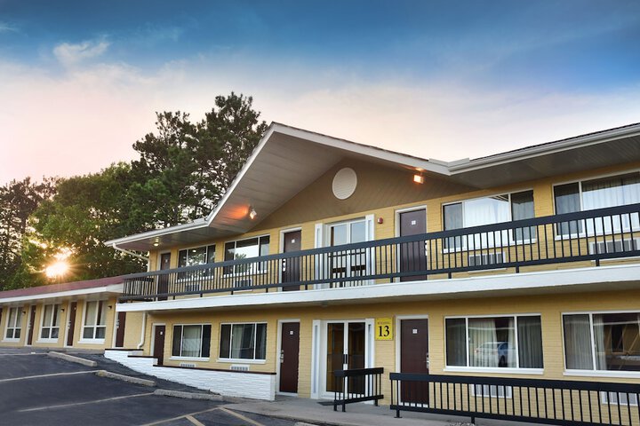Hotel 6 of 173