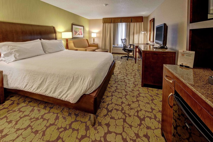Room 27 of 39
