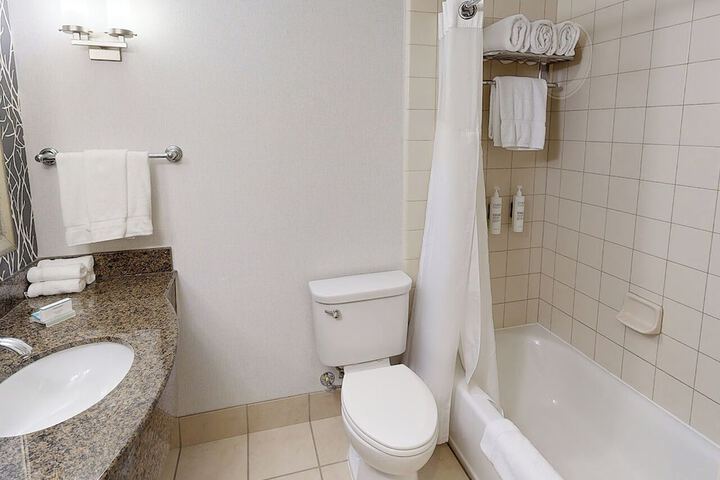 Room 6 of 34