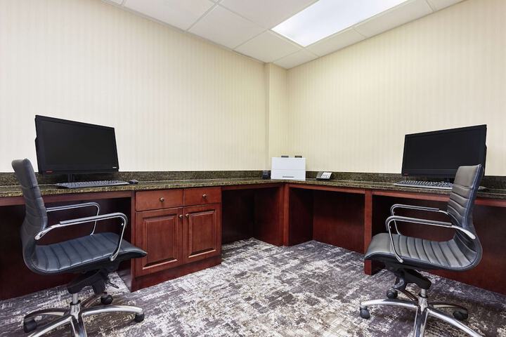 Business Center 33 of 33