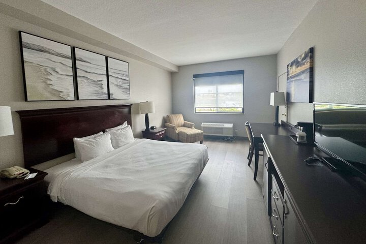 Room 16 of 23