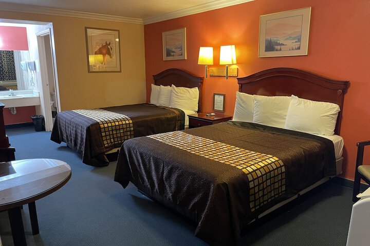 Room 8 of 23