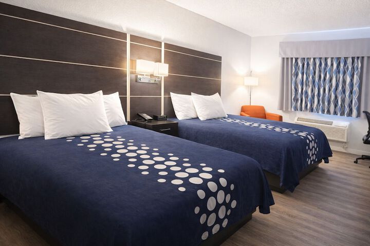 Blaine Town Inn & Suites