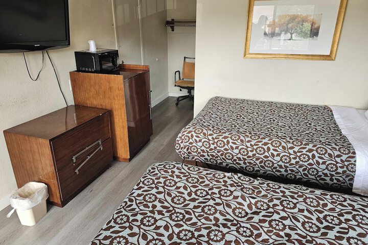Travel Inn by OYO Omaha
