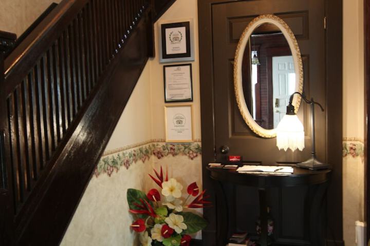 Hotel 2 of 43