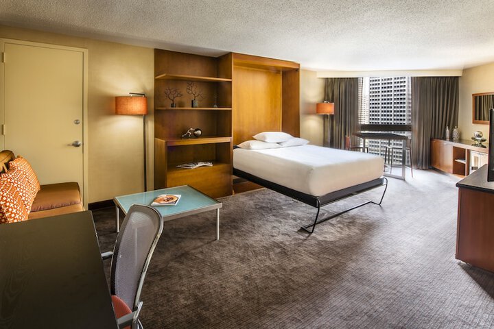 Room 61 of 162