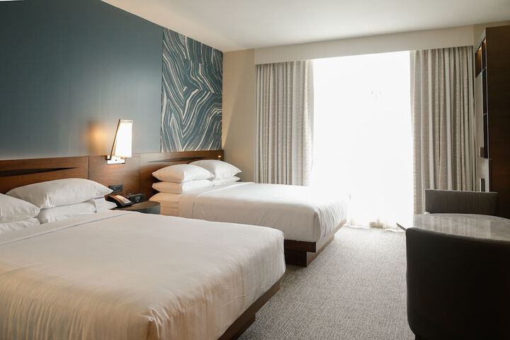 Hyatt Regency Houston / Galleria