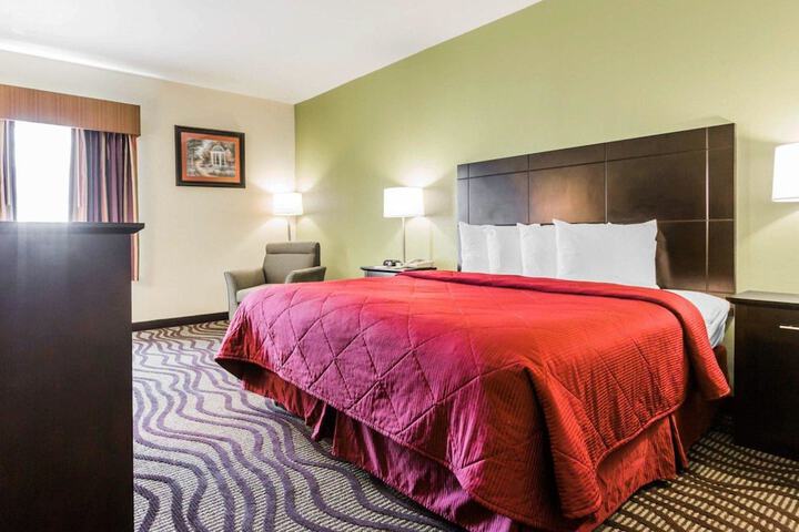 Quality Inn & Suites North Montgomery