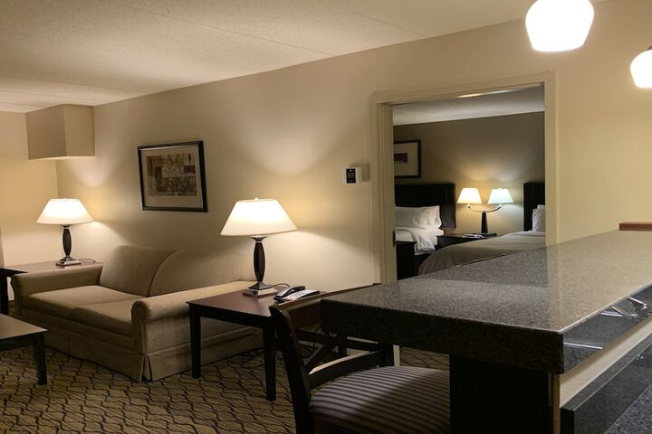 Room 20 of 34