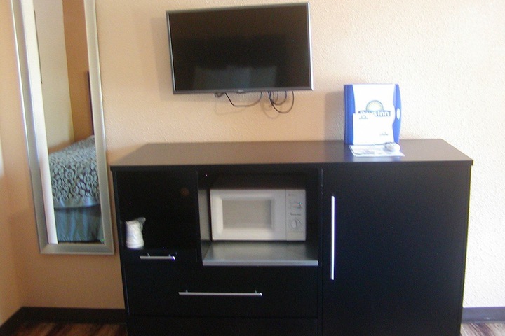 Room 16 of 26