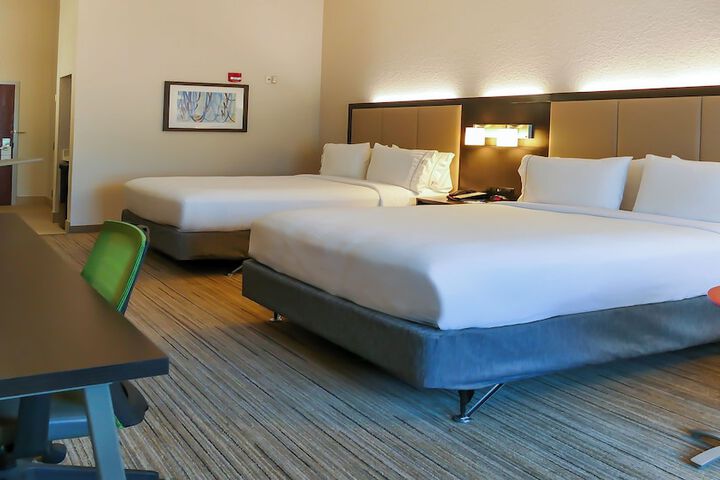 Room 21 of 46