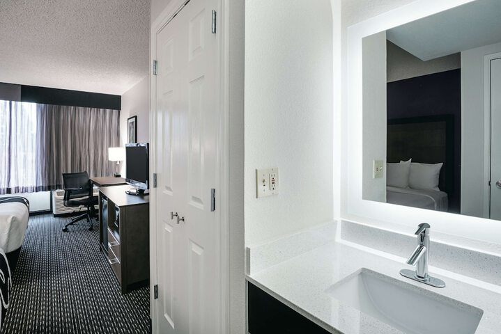 La Quinta Inn & Suites by Wyndham Rancho Cordova Sacramento