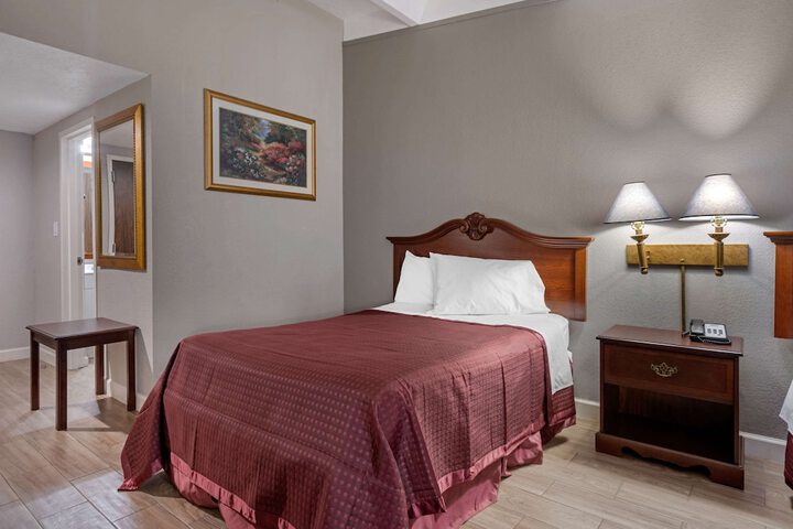Rodeway Inn Clermont North