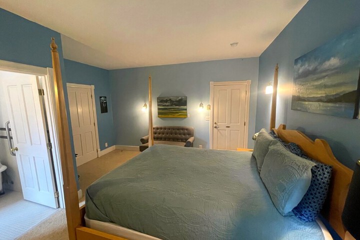 Room 101 of 121