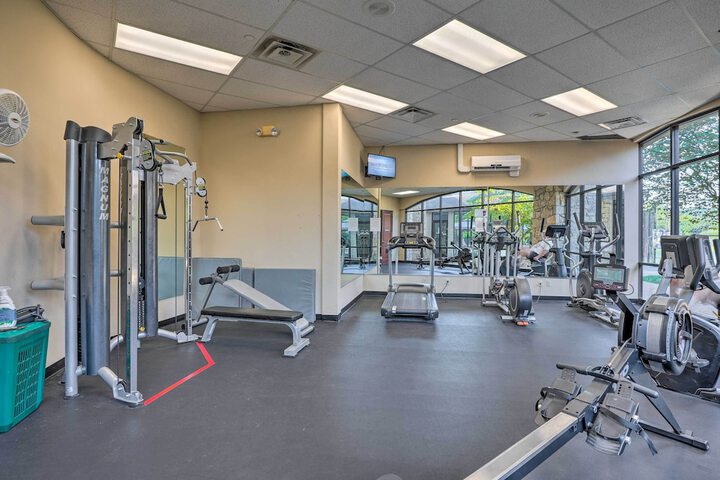 Reeds Spring Condo 3 Mi to Silver Dollar City!
