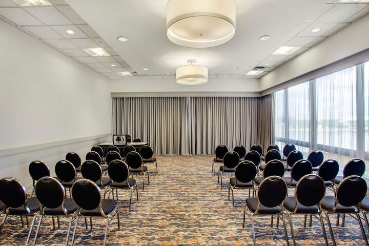 DoubleTree by Hilton Little Rock