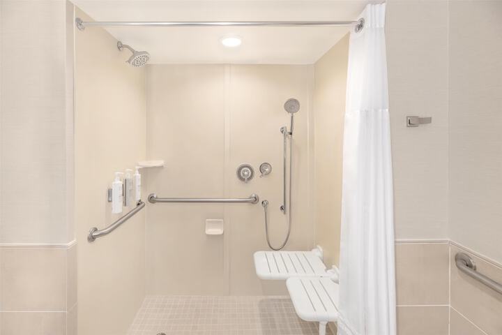 Embassy Suites by Hilton Fort Myers Estero