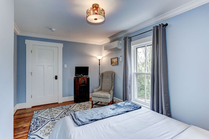Room 42 of 57