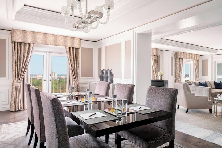 Room 32 of 105