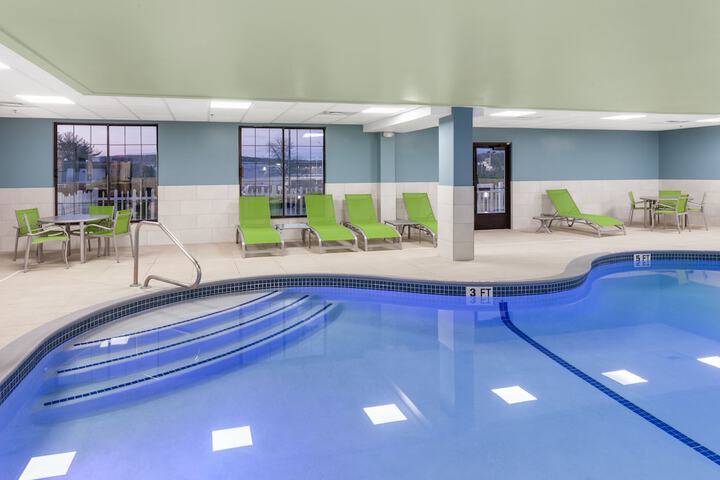 Pool 11 of 36