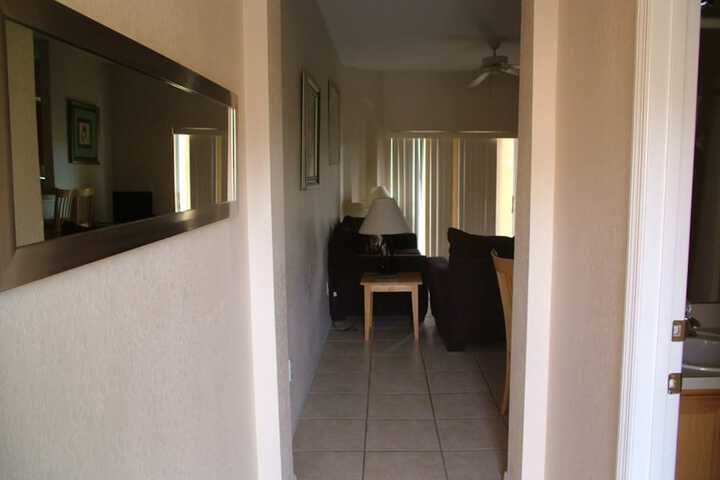 Room 8 of 18