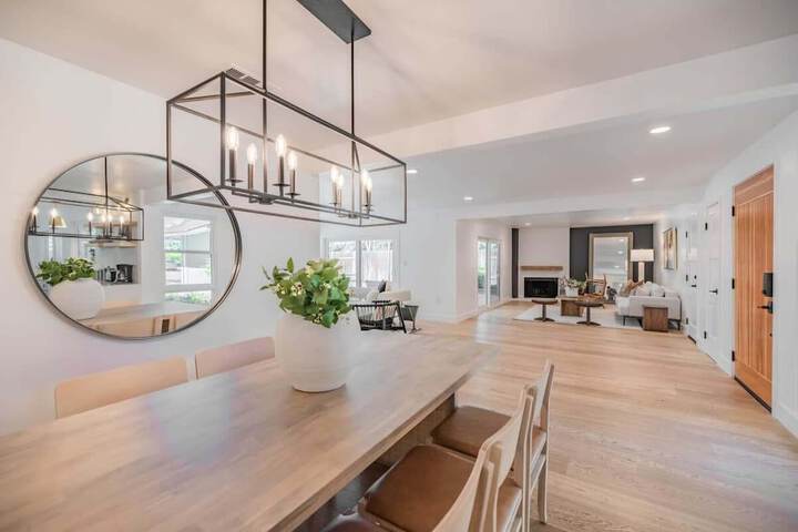 at Marbella Lane - Cozy Modern Home w / Relaxing Design & Pool
