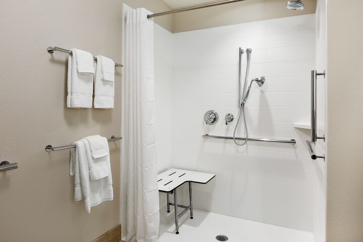 Holiday Inn Express & Suites Prosser - Yakima Valley Wine by IHG
