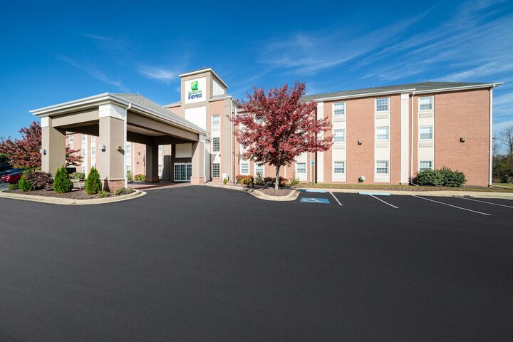 Hotel 6 of 43
