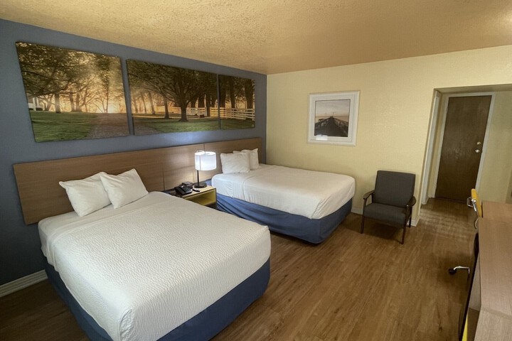 Room 18 of 24