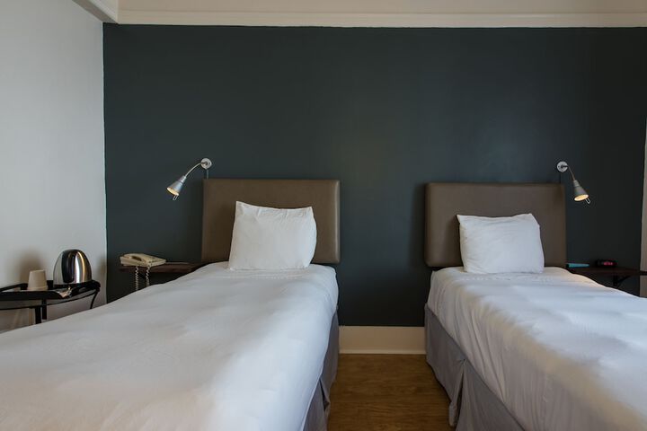 Room 38 of 40