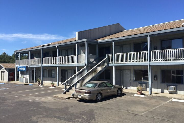 Hotel 2 of 44