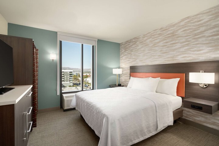 Room 28 of 44