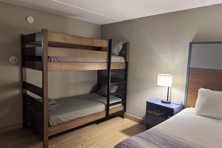 AmericInn by Wyndham New Richmond
