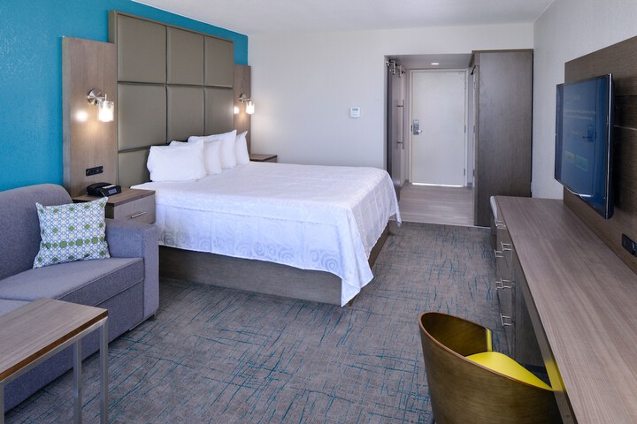 Room 17 of 31