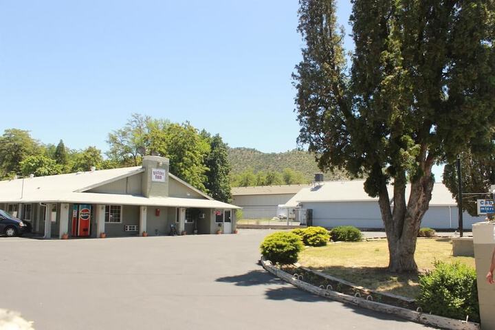 Hotel 7 of 39