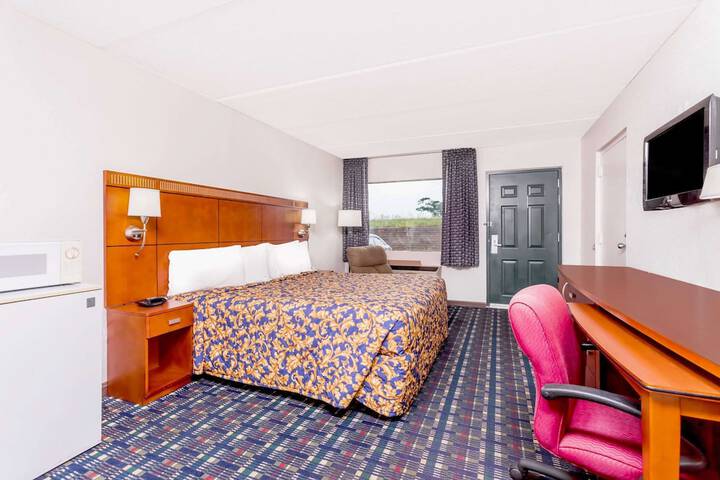 Room 22 of 25