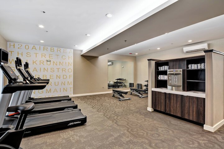 Residence Inn by Marriott Cleveland Airport / Middleburg Heights