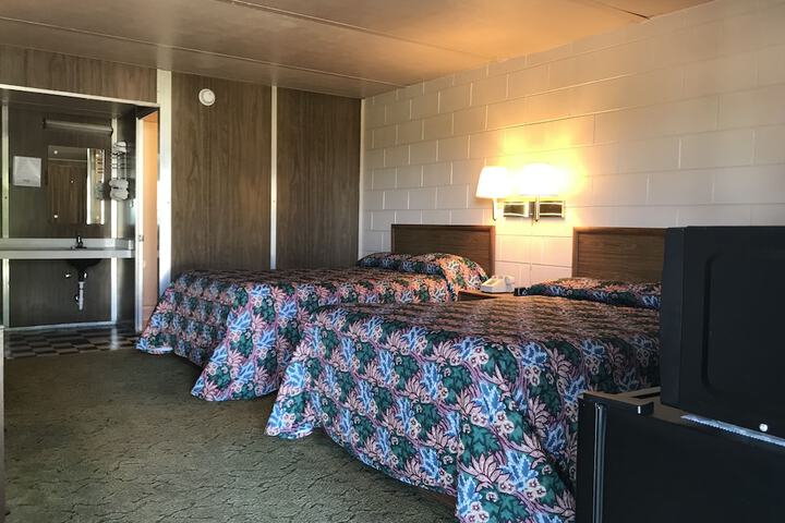 Room 10 of 15