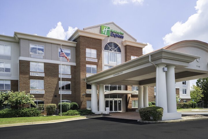 Hotel 4 of 79