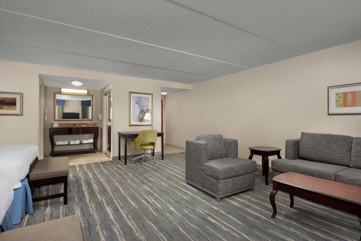 Room 19 of 29