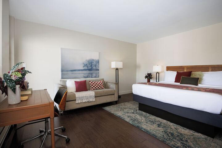 The Andrew Hotel