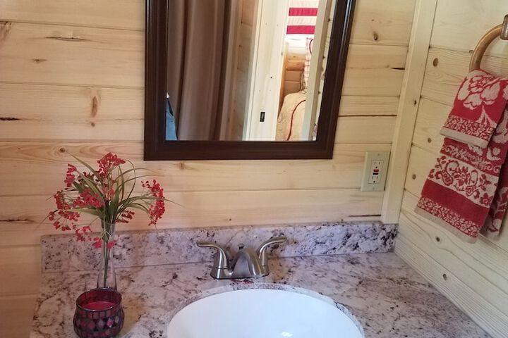 Room 46 of 73