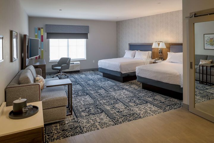 Hampton Inn & Suites Huntington Downtown