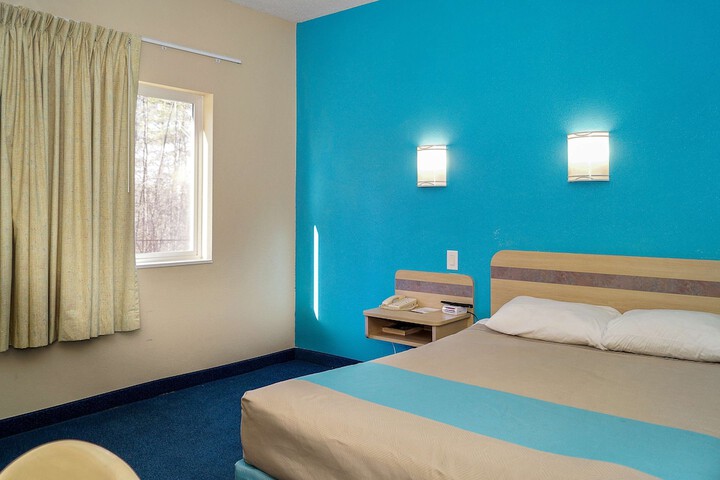 Room 26 of 27