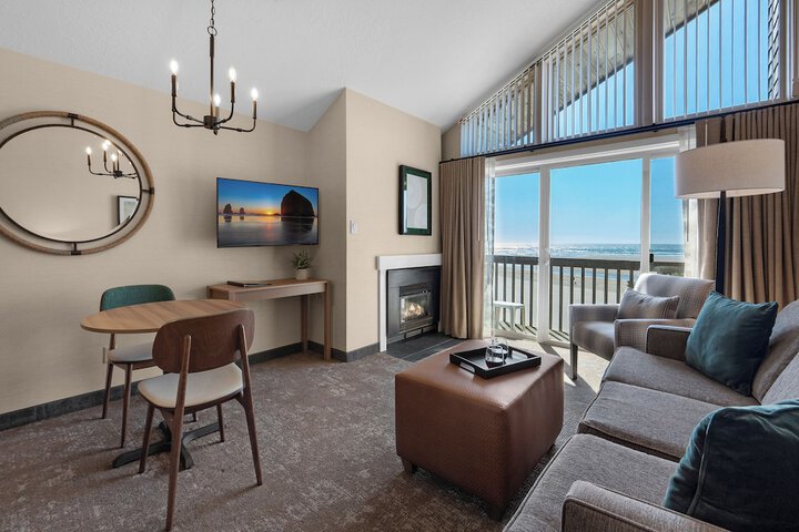 Schooners Cove Inn