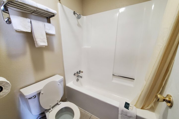 Room 13 of 24