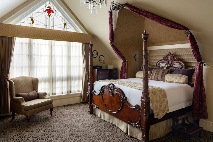 Room 34 of 42