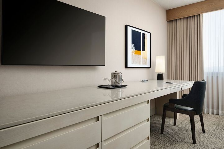 Room 32 of 89