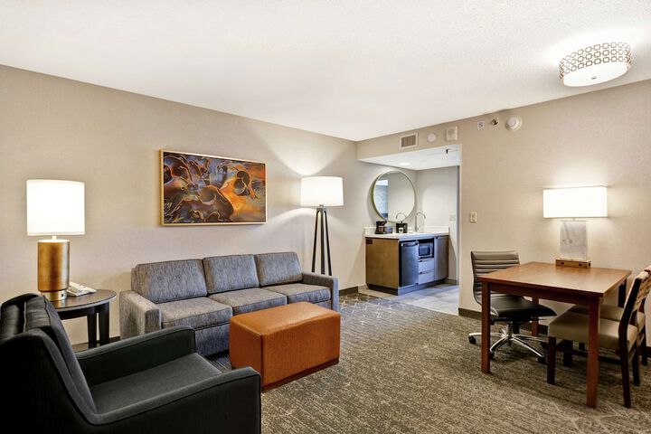 Room 13 of 37