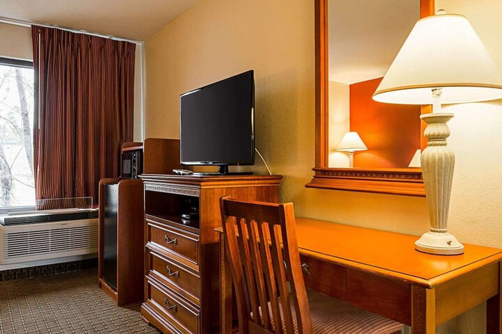 Room 19 of 25